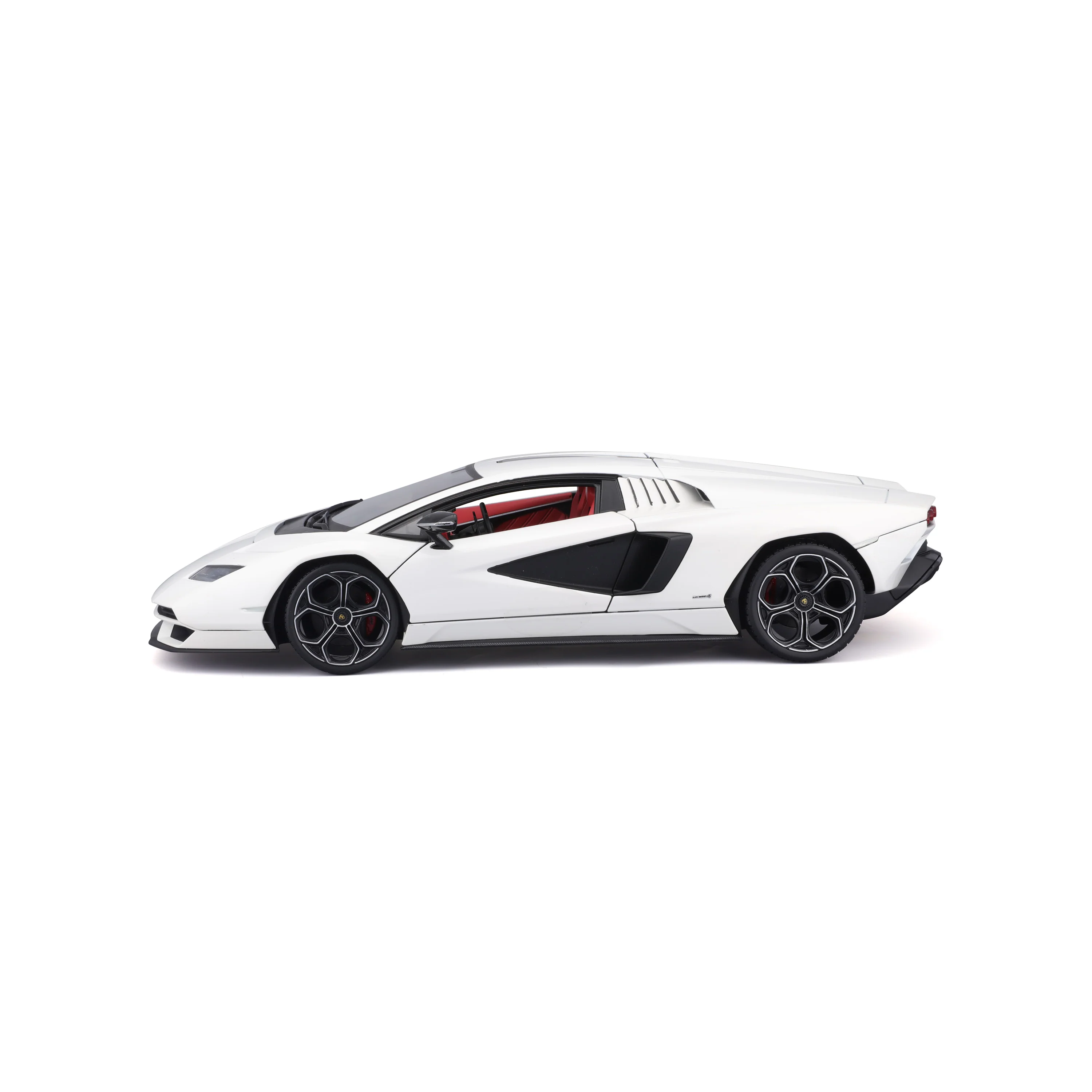 Lamborghini Countach LPI 800-4 White – 1:18 Diecast Model - Image 6